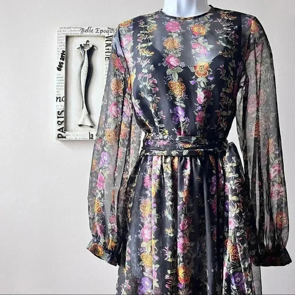 Vintage 60s Boho Cottagecore FloralāSheerĀ MaxiāLongāSleeve Goth Dress - Picture 6 of 13